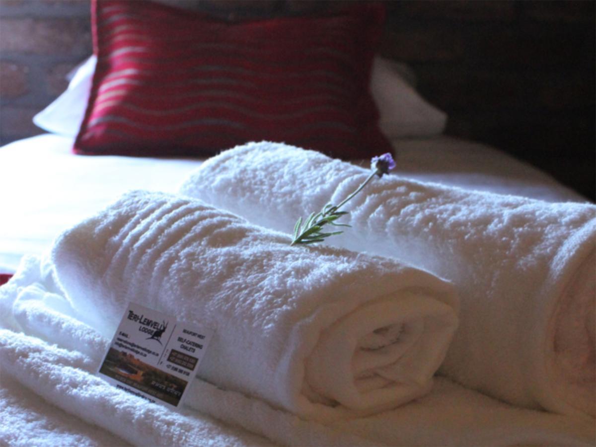 Teri-Lemveli Lodge Beaufort West Eksteriør billede