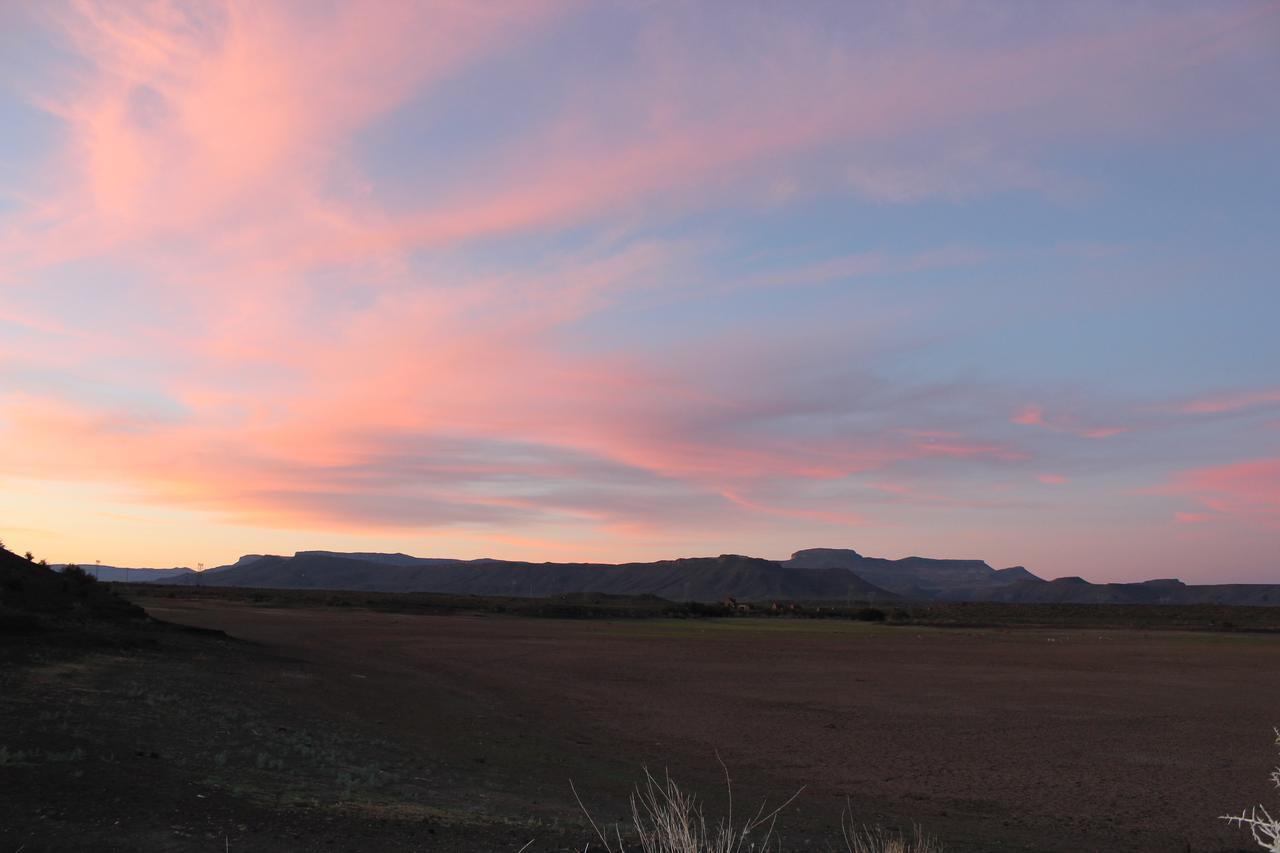 Teri-Lemveli Lodge Beaufort West Eksteriør billede