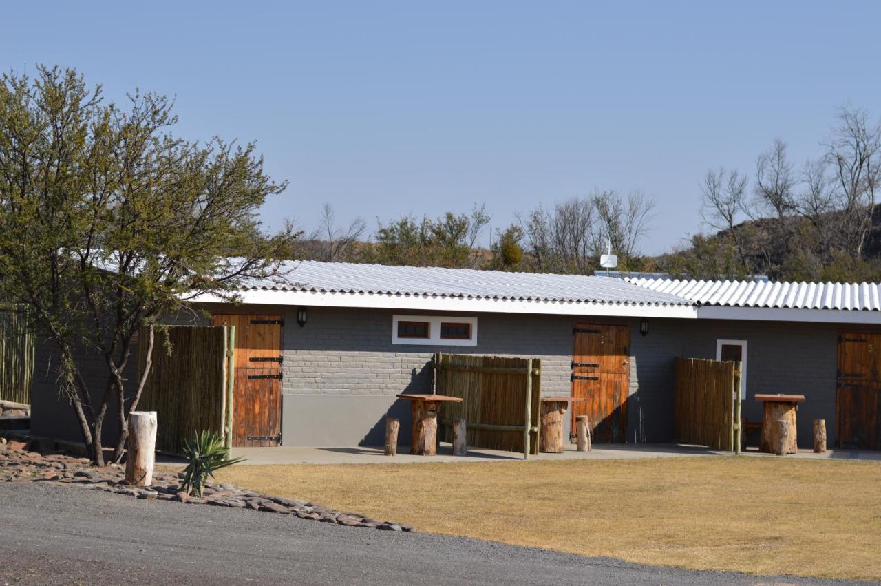 Teri-Lemveli Lodge Beaufort West Eksteriør billede